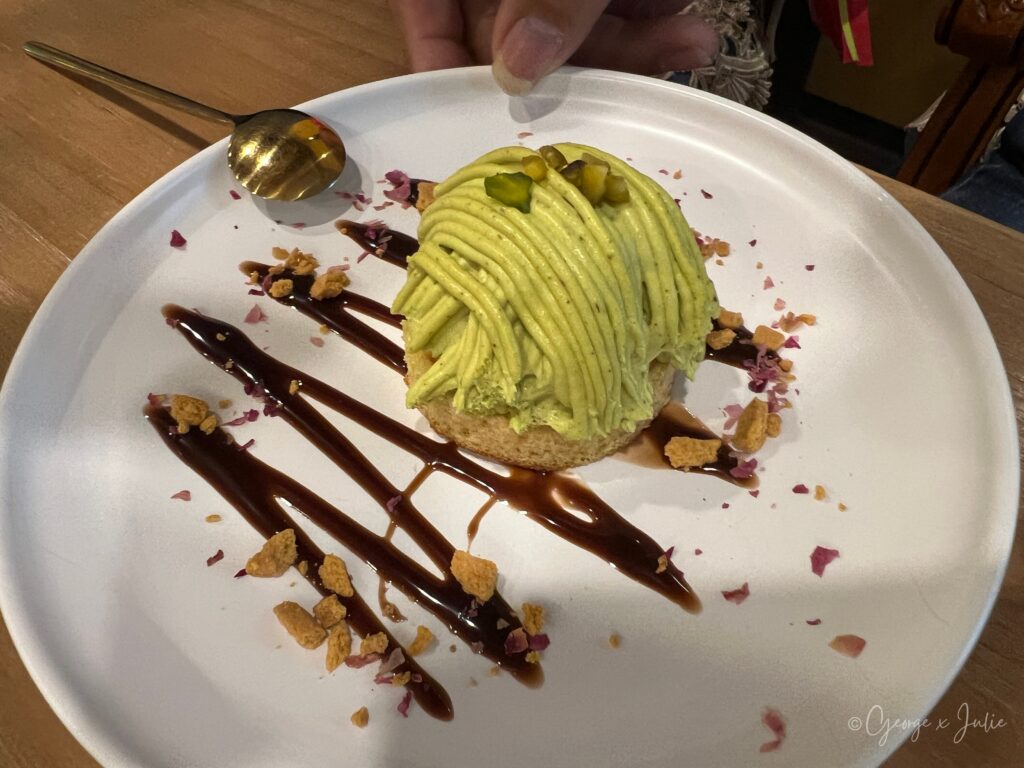 南法玫瑰莊園開心果蒙布朗甜點玫瑰花瓣擺盤