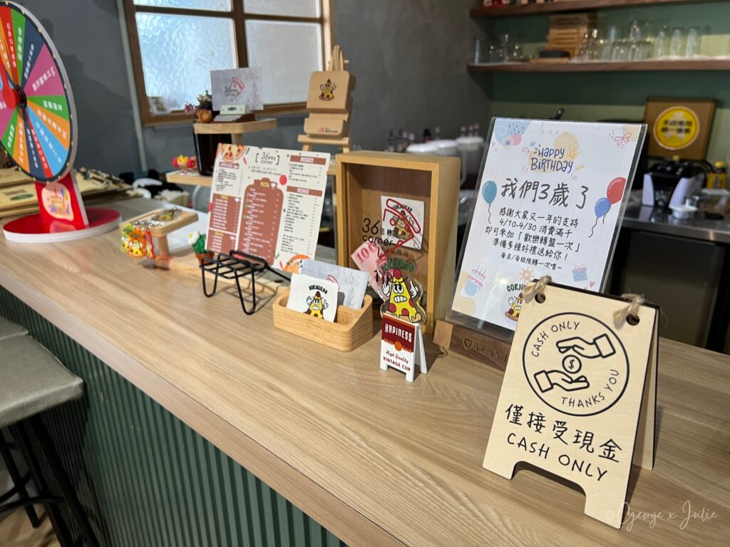 【桃園青埔美食】三十六號轉角披薩店|手工披薩義大利麵燉飯,青埔高鐵站附近聚餐推薦 26 收銀台及三週年活動公告
