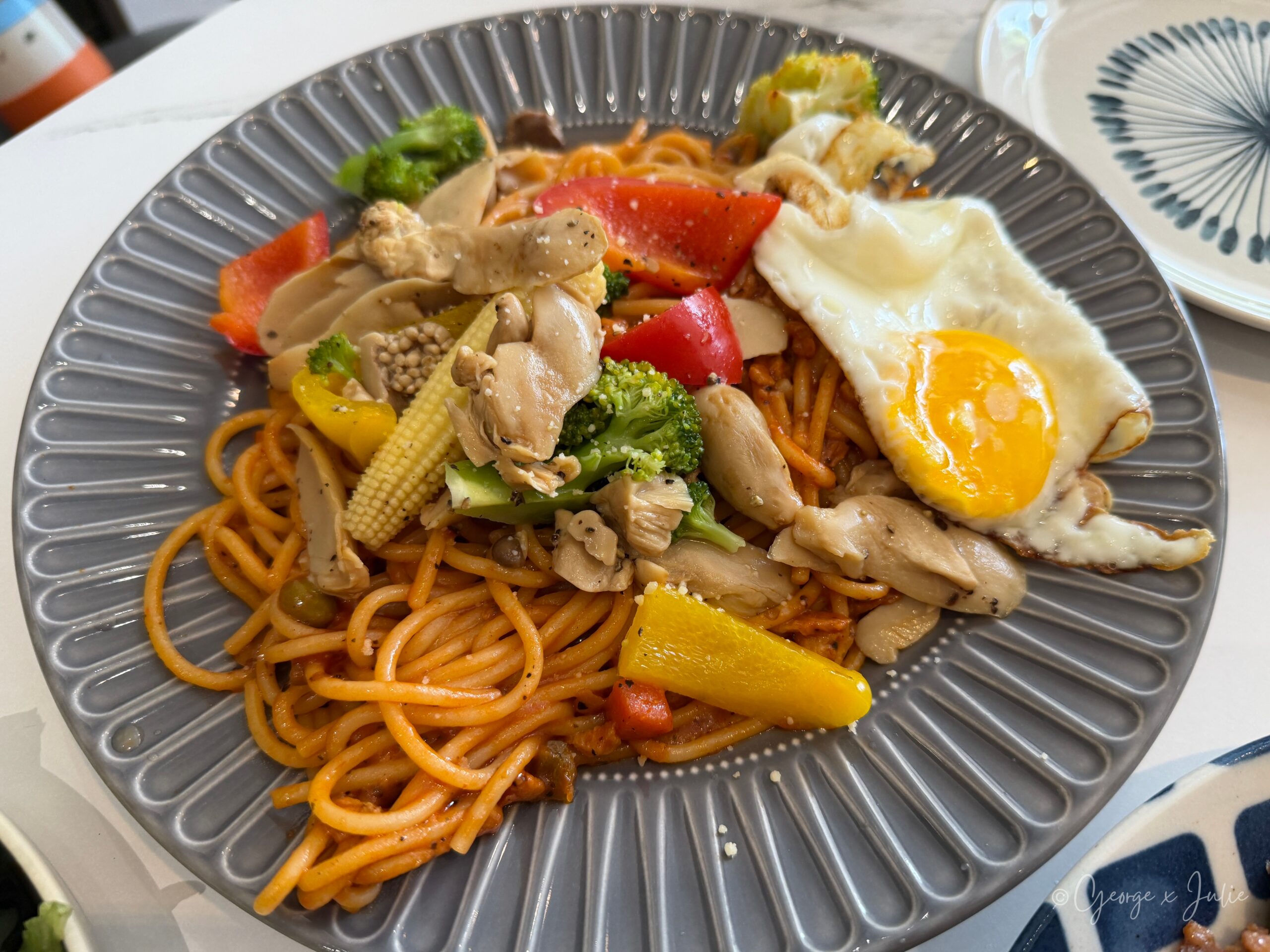 VegBite cafe 薇麥蔬食咖啡 中壢蔬食咖啡廳 泰式打拋飯