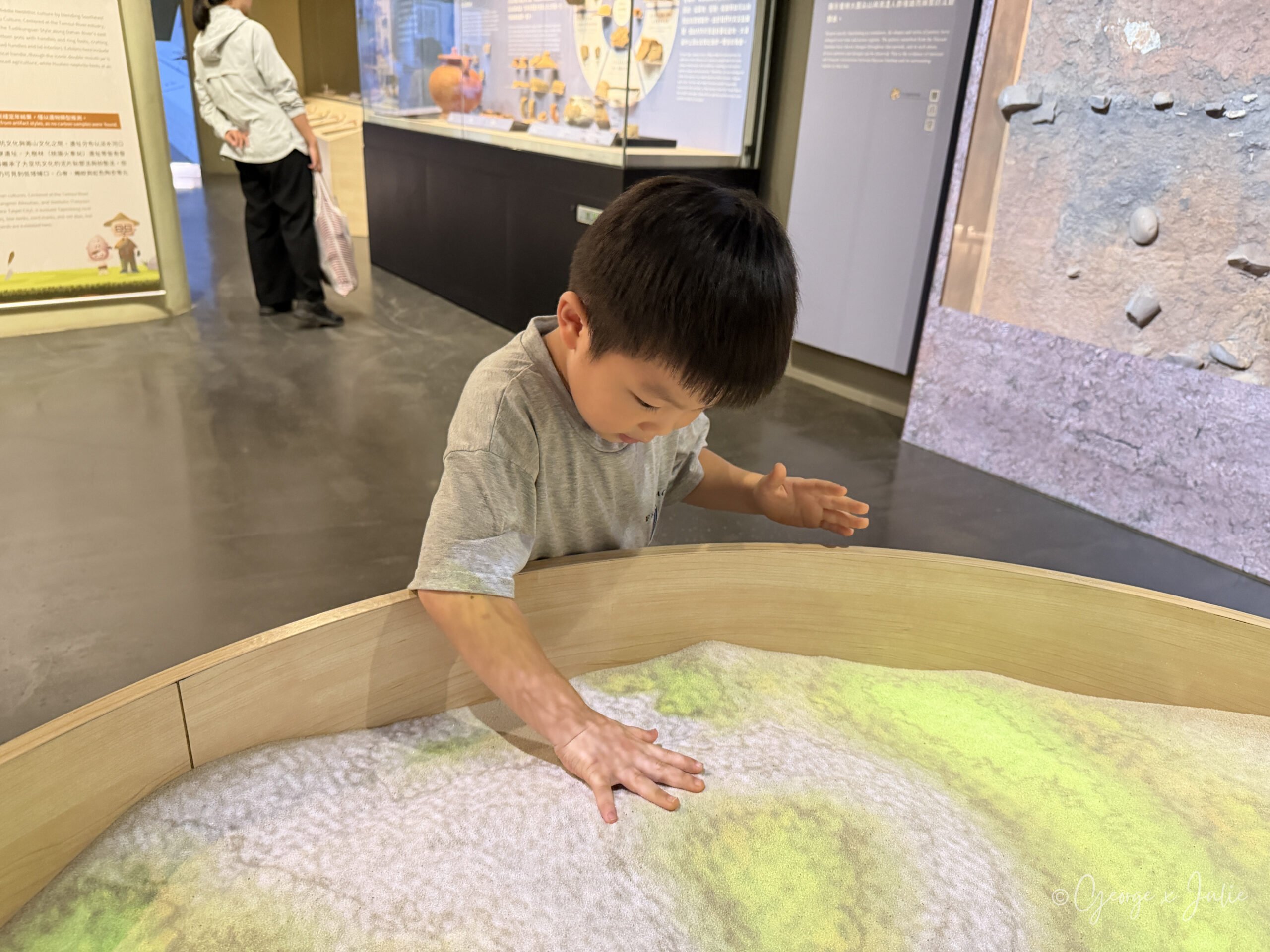 大園尖山考古展示館 Jensen玩互動沙盤