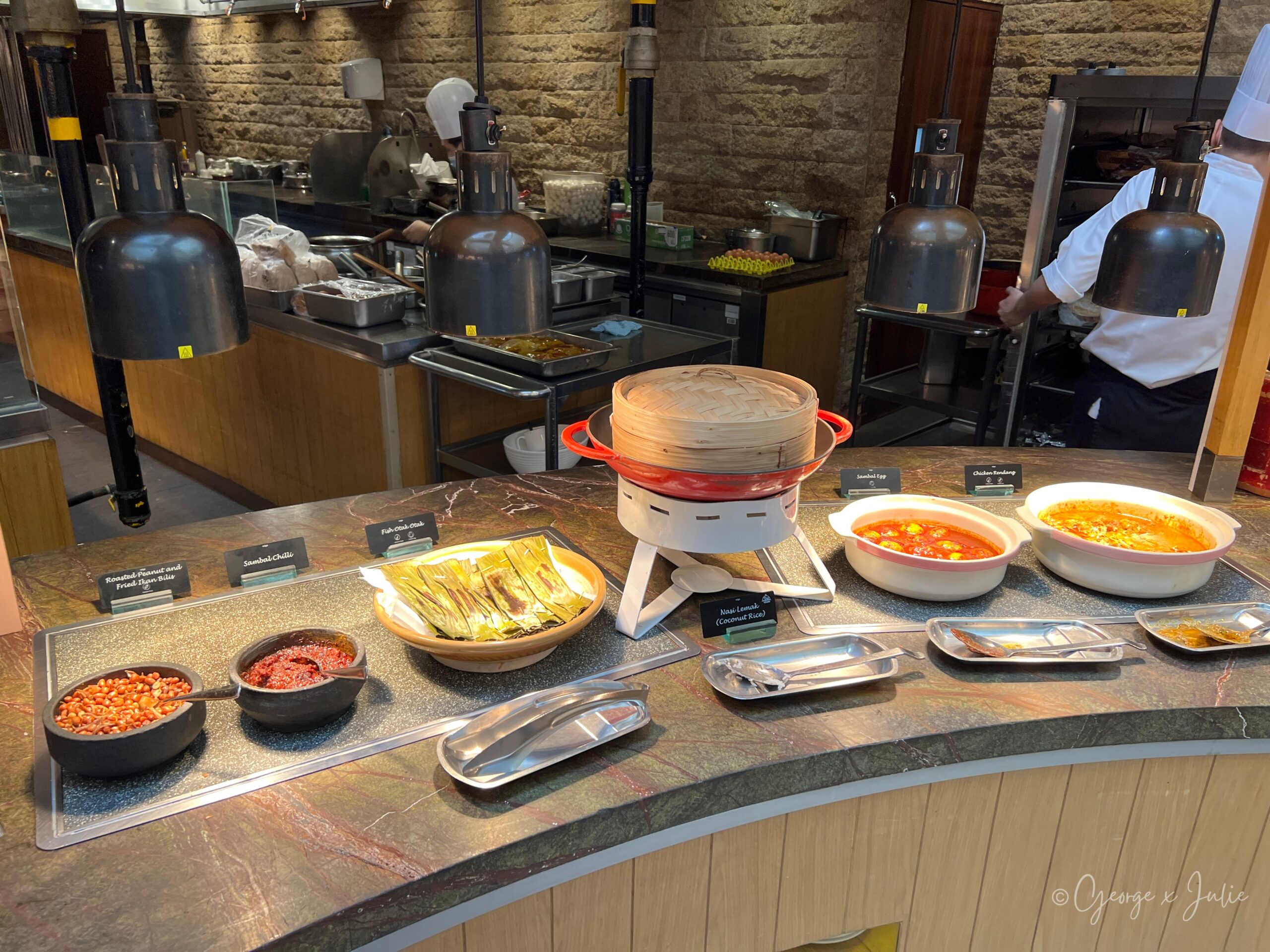 Edge 自助早餐新加坡在地料理區